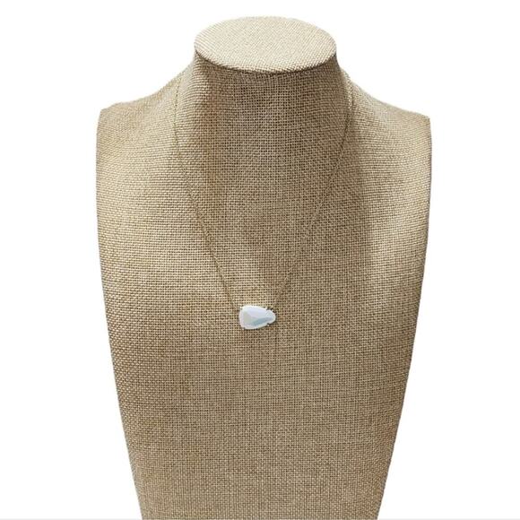 Kendra Scott White Iridescent Isla Pendant Necklace Rare HTF gold tone - Picture 4 of 11